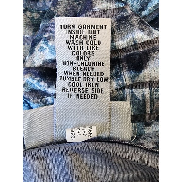 Catherines Velvet Burnout Top Size 2X Blue Super Soft - Picture 8 of 8